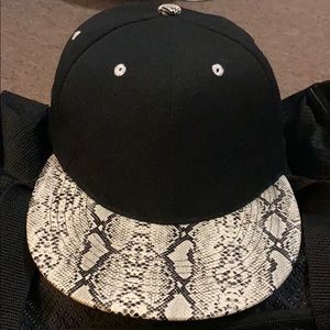 Snake detail snapback cap